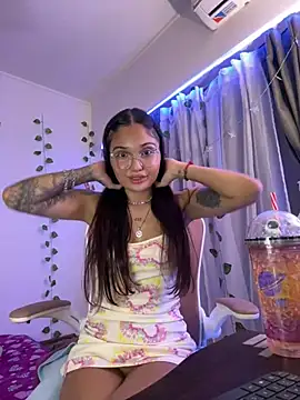 LunaXuan online show from March 20, 11:12 pm