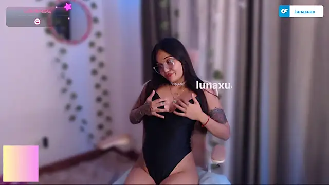 LunaXuan online show from March 22, 10:48 pm