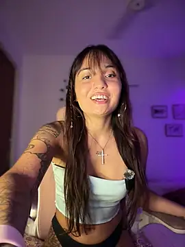 LunaXuan online show from March 8, 10:35 pm