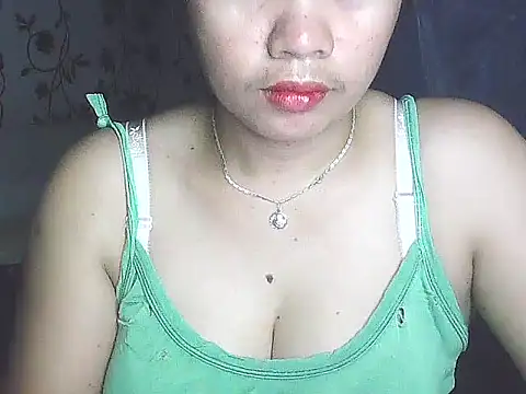 Snapshot of lovely_samxxx24 chatting on December 14, 2:23 am lovely samxxx24 online show from December 14, 2:23 am