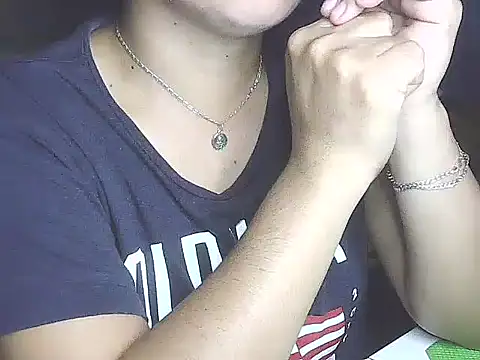 Snapshot of lovely_samxxx24 chatting on December 17, 2:44 am lovely samxxx24 online show from December 17, 2:44 am