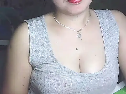 Snapshot of lovely_samxxx24 chatting on January 11, 1:22 pm lovely samxxx24 online show from January 11, 1:22 pm