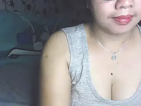 Snapshot of lovely_samxxx24 chatting on January 12, 3:25 pm lovely samxxx24 online show from January 12, 3:25 pm