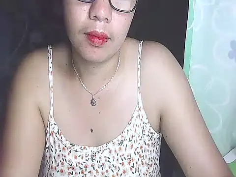 Snapshot of lovely_samxxx24 chatting on January 14, 7:48 am lovely samxxx24 online show from January 14, 7:48 am