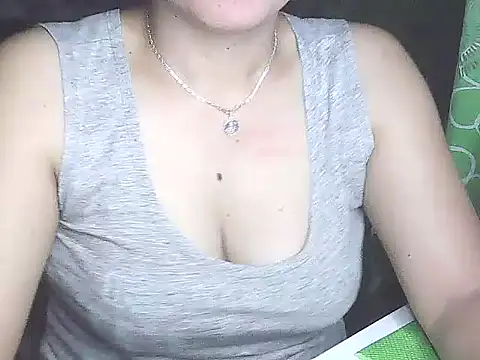 Snapshot of lovely_samxxx24 chatting on January 19, 10:28 pm lovely samxxx24 online show from January 19, 10:28 pm