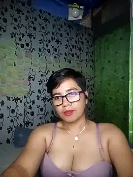 Snapshot of lovely_samxxx24 chatting on February 19, 11:17 am lovely samxxx24 online show from February 19, 11:17 am