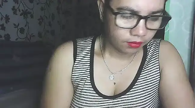 Snapshot of lovely_samxxx24 chatting on February 25, 7:03 pm lovely samxxx24 online show from February 25, 7:03 pm