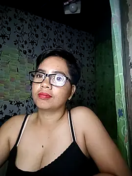 Snapshot of lovely_samxxx24 chatting on March 5, 11:49 pm lovely samxxx24 online show from March 5, 11:49 pm