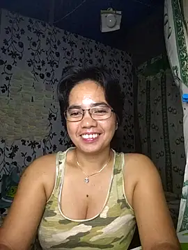 Snapshot of lovely_samxxx24 chatting on October 3, 8:06 pm lovely samxxx24 online show from October 3, 8:06 pm