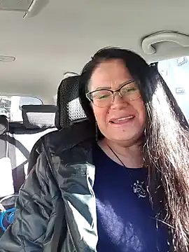 Snapshot of x__KHALEESI__x chatting on January 14, 11:53 am x KHALEESI x online show from January 14, 11:53 am