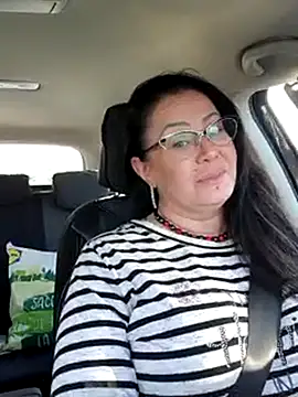 Snapshot of x__KHALEESI__x chatting on March 8, 3:13 pm x KHALEESI x online show from March 8, 3:13 pm