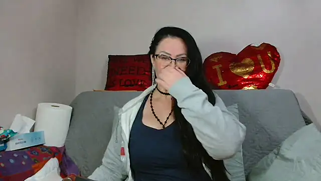 Snapshot of x__KHALEESI__x chatting on September 30, 8:14 pm x KHALEESI x online show from September 30, 8:14 pm