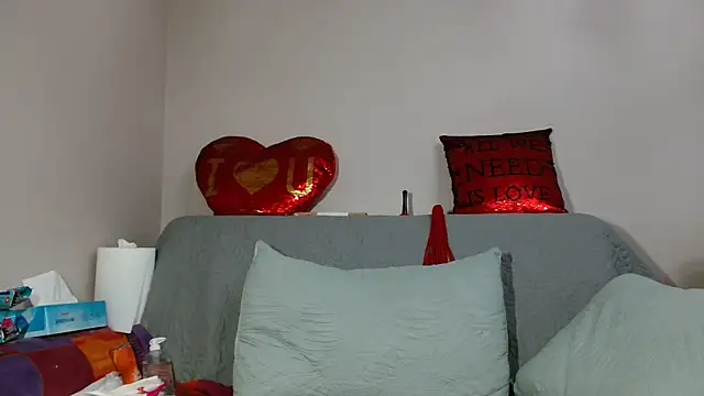 Snapshot of x__KHALEESI__x chatting on October 31, 2:51 pm x KHALEESI x online show from October 31, 2:51 pm