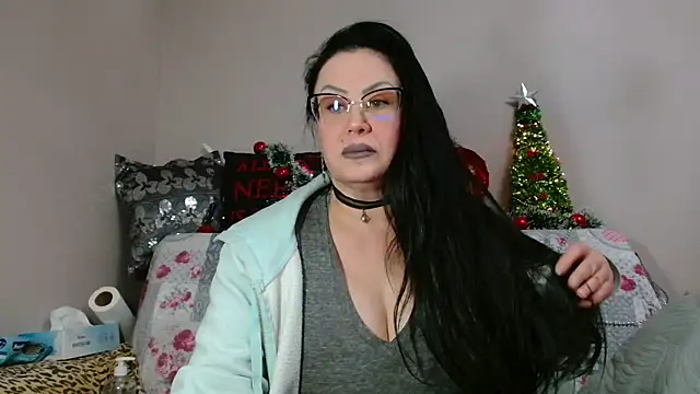 x  KHALEESI  x online show from January 15, 8:12 pm