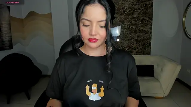Snapshot of NinaMichelle chatting on July 1, 6:29 pm NinaMichelle online show from July 1, 6:29 pm