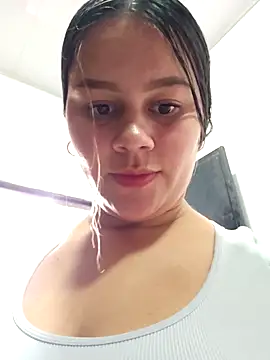 sweet lucia online show from February 20, 4:40 pm