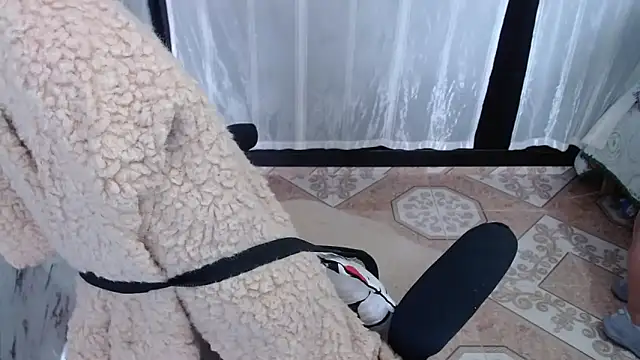 Sonialorens  online show from March 17, 4:33 pm