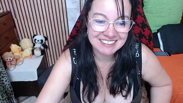 Sonialorens  online show from October 4, 8:40 pm