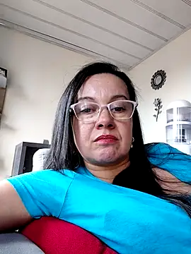 Sonialorens  online show from June 25, 9:08 pm