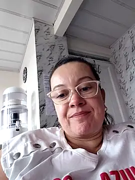 Sonialorens  online show from July 5, 10:28 pm