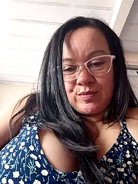 Sonialorens  online show from July 11, 7:38 pm