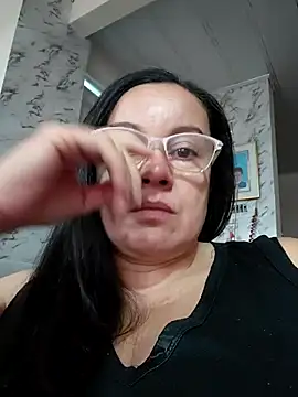 Sonialorens  online show from July 30, 10:53 pm