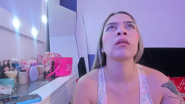 Snapshot of Byanca_Winklar chatting on December 8, 2:09 pm Byanca Winklar online show from December 8, 2:09 pm