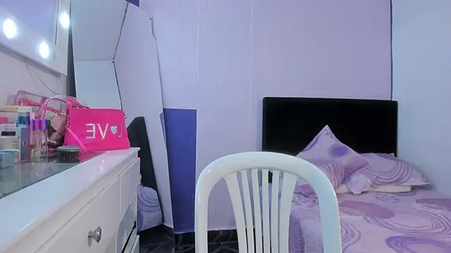 Snapshot of Byanca_Winklar chatting on January 19, 4:25 pm Byanca Winklar online show from January 19, 4:25 pm