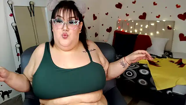 GiannaMorrys online show from June 25, 3:50 am