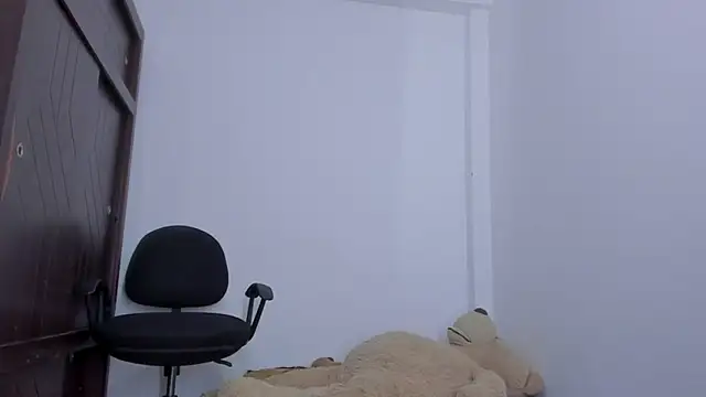 Emma lean online show from September 25, 11:14 am