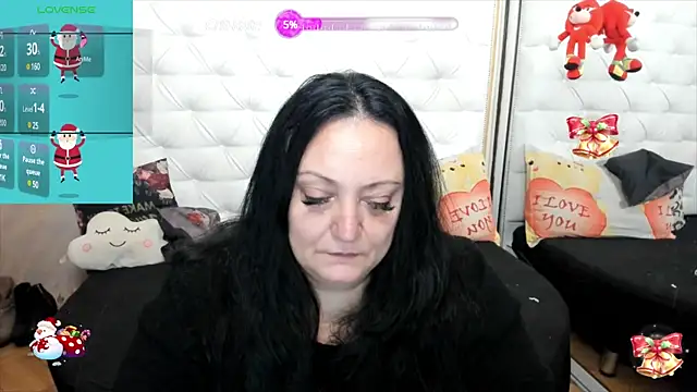 Snapshot of lady_lauren chatting on December 12, 5:31 am lady lauren online show from December 12, 5:31 am