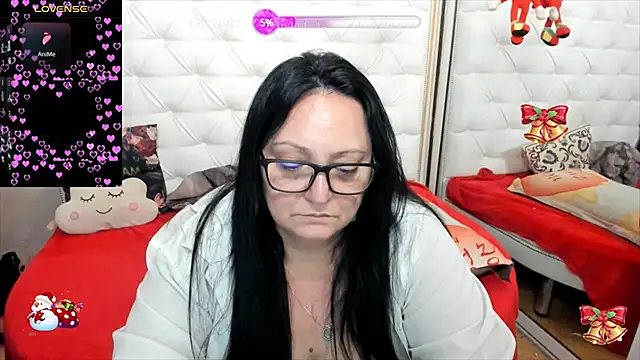 Snapshot of lady_lauren chatting on January 17, 8:24 am lady lauren online show from January 17, 8:24 am