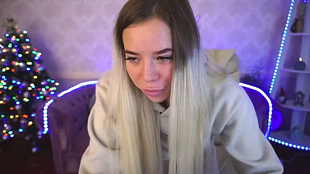 Snapshot of Sexy_Ira chatting on January 14, 6:56 am Sexy Ira online show from January 14, 6:56 am