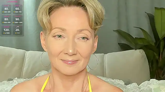 AkexandraFix online show from May 19, 2:01 pm