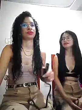 lorena allison  online show from December 1, 7:14 pm