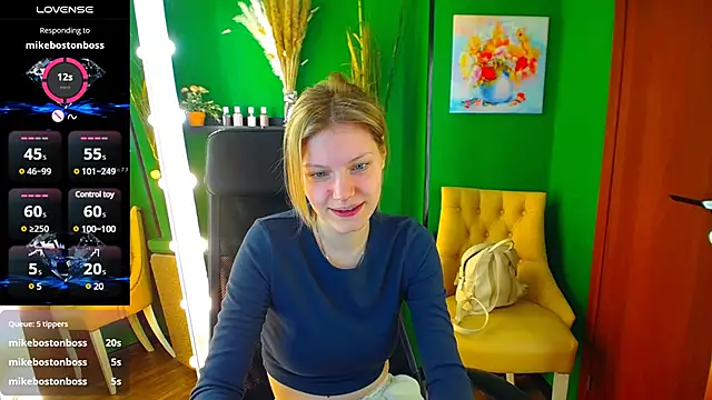 Snapshot of MaryHiggins chatting on March 1, 1:07 pm MaryHiggins online show from March 1, 1:07 pm