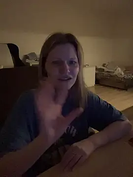 MaryHiggins online show from March 4, 6:03 pm