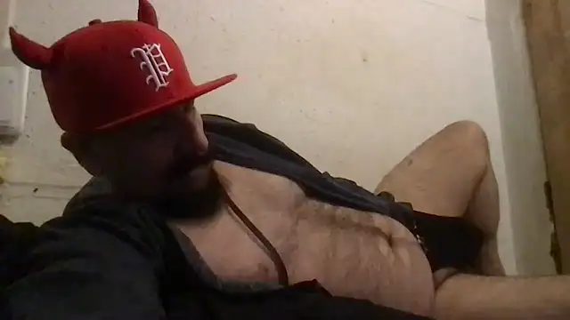 Snapshot of madmaxmiami chatting on February 7, 5:22 am madmaxmiami online show from February 7, 5:22 am