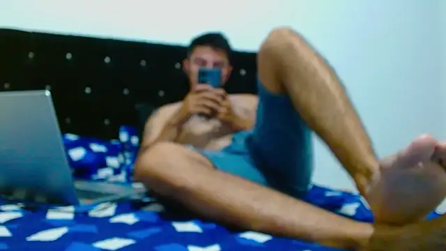 Snapshot of jimmy_scoot chatting on December 22, 3:44 am jimmy scoot online show from December 22, 3:44 am