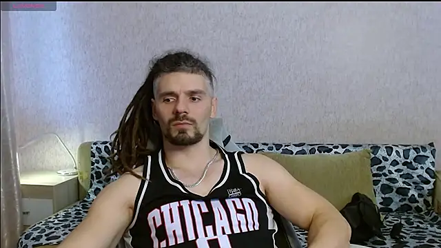 Aestheticguy101 online show from November 30, 11:36 am