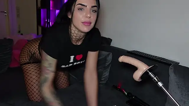 Snapshot of LexiCoco chatting on December 29, 5:54 pm LexiCoco online show from December 29, 5:54 pm