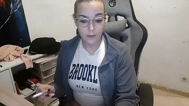 bekka   online show from February 18, 8:27 pm