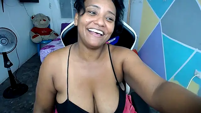 marysol83 online show from January 5, 5:41 am