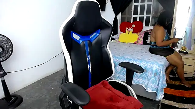 marysol83 online show from March 8, 2:45 am