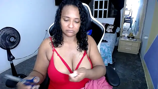 marysol83 online show from March 12, 1:25 am