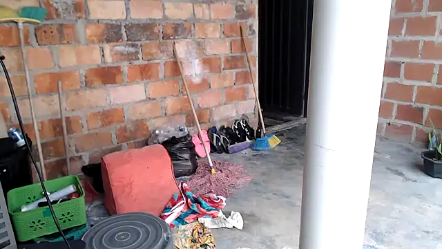 Snapshot of marysol83 chatting on January 11, 7:08 pm marysol83 online show from January 11, 7:08 pm