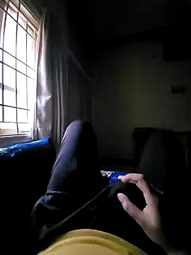 Snapshot of vansh1802 chatting on January 6, 4:04 am vansh1802 online show from January 6, 4:04 am