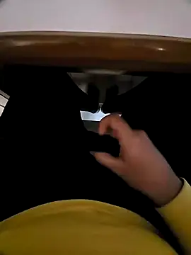 Snapshot of vansh1802 chatting on January 6, 4:34 pm vansh1802 online show from January 6, 4:34 pm