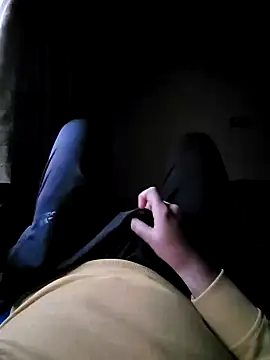 Snapshot of vansh1802 chatting on January 7, 3:57 am vansh1802 online show from January 7, 3:57 am