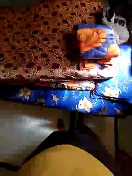 Snapshot of vansh1802 chatting on February 17, 9:03 am vansh1802 online show from February 17, 9:03 am